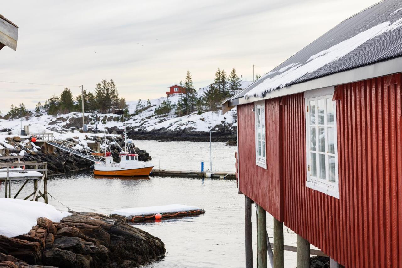 The Tide - Rorbuer Hotel Sorvagen Exterior photo