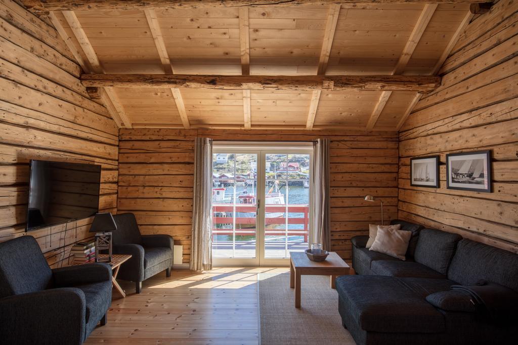 The Tide - Rorbuer Hotel Sorvagen Exterior photo