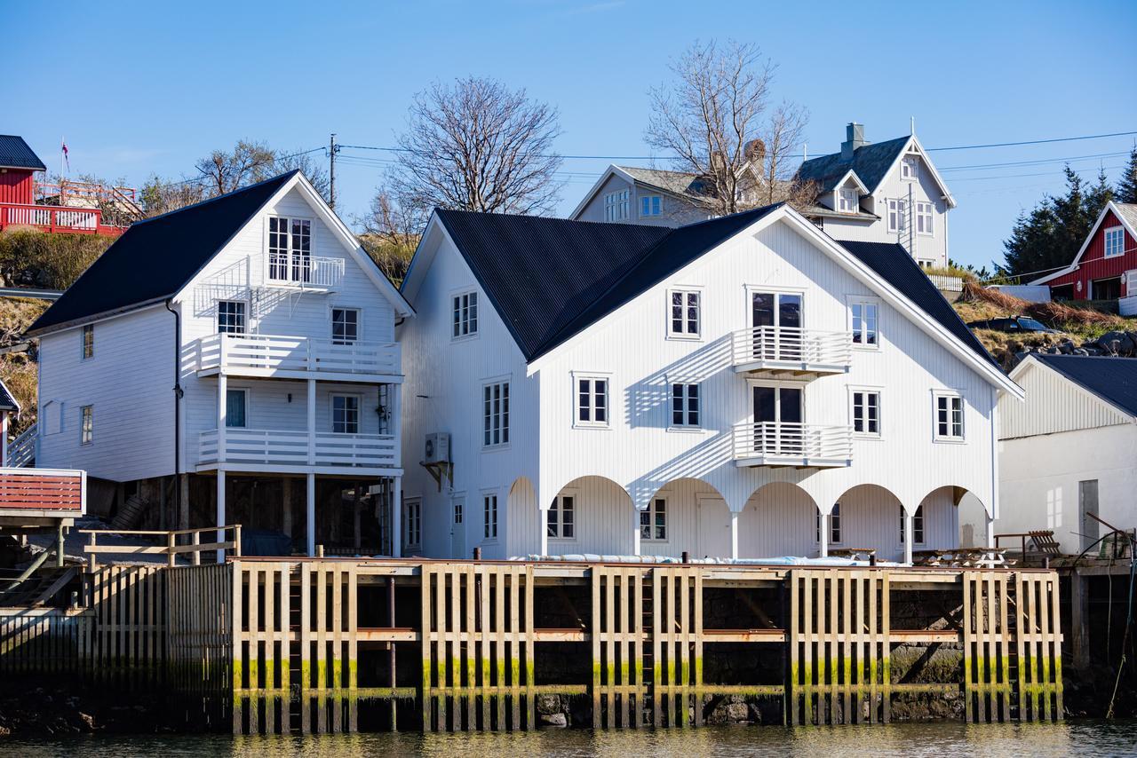 The Tide - Rorbuer Hotel Sorvagen Exterior photo